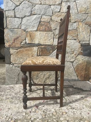 Mesa de comedor de madera maciza y 3 sillas