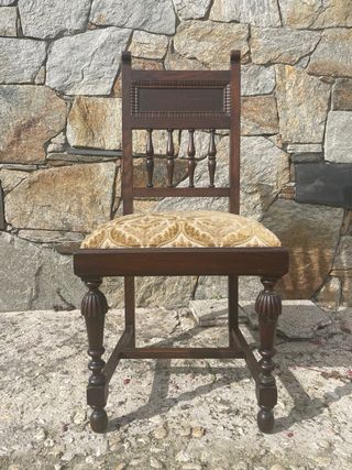 Mesa de comedor de madera maciza y 3 sillas