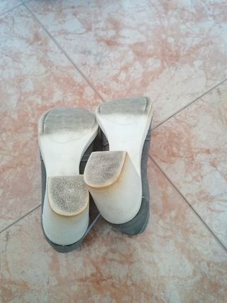 Scarpe donna grigie con lacci