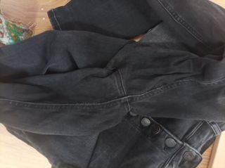 Pantalón vaquero negro