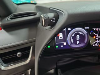 Lexus UX 2.0 250h Business