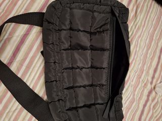Bolso Riñonera Negro Acolchado