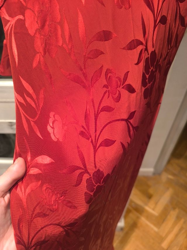 Vestido de fiesta rojo.