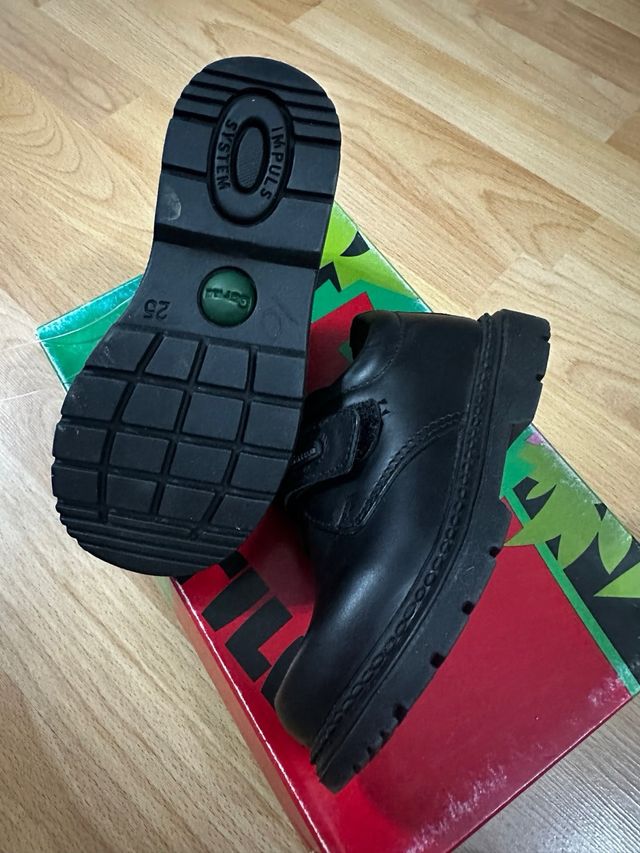 Zapato colegial Gorila nuevo