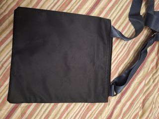 Bolso de lona azul y marrón