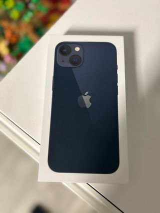 Scatola vuota iPhone 12 nero con adesivi