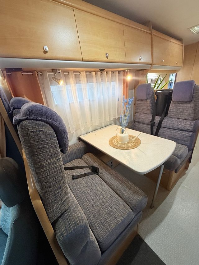 Autocaravana 6 plazas/aire/doble salón/doble rueda