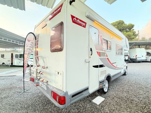 Autocaravana 6 plazas/aire/doble salón/doble rueda