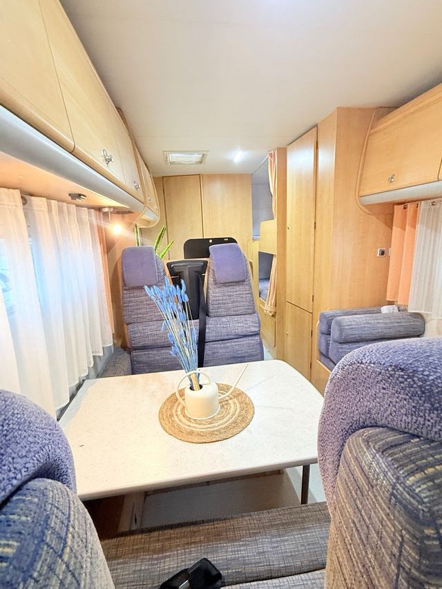 Autocaravana 6 plazas/aire/doble salón/doble rueda