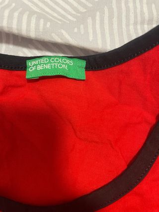 Camiseta tirantes roja con estampado STAR