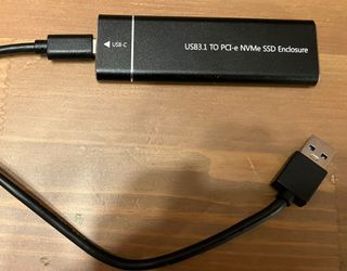 SSD Sabrent 512 Gb NVMe PCIe M.2 con carcasa usb