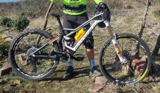 Bicicleta Enduro Mondraker
