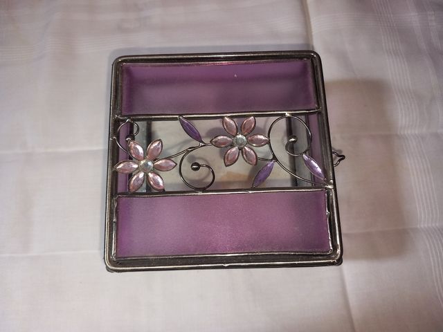 Portagioie in cristallo viola e metallo