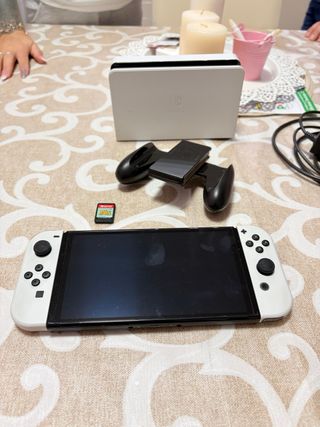 Nintendo Switch LCD Bianco