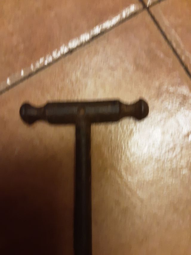 Pieza antigua horma zapatero