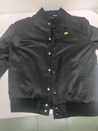 Chaqueta Bomber New Era Negra Talla S
