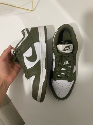 Nike Dunk low Verde Oliva Talla 38.5