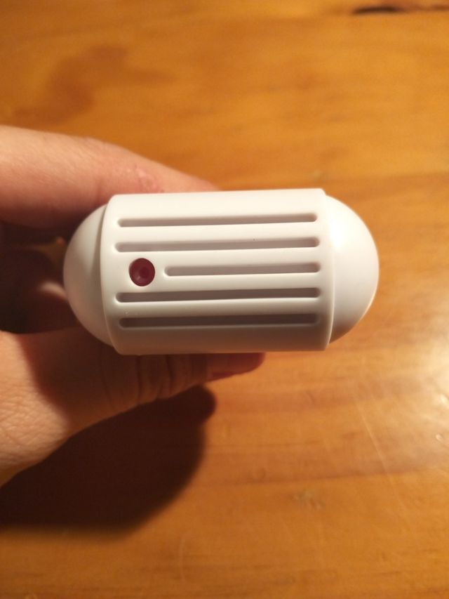 Enchufe para mosquito blanco