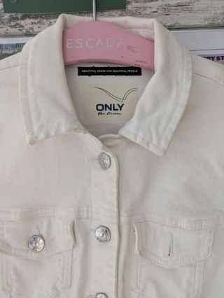 Chaqueta tejana Only blanca Talla S