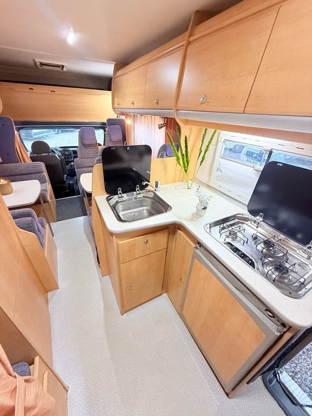 Autocaravana Doble Salón 6plz/aire/doble rueda