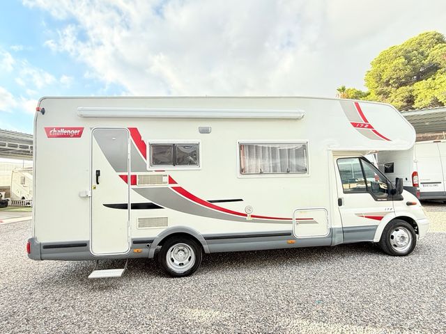 Autocaravana Doble Salón 6plz/aire/doble rueda