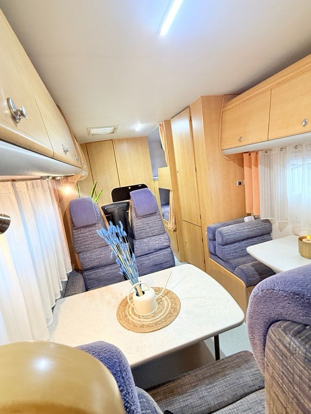 Autocaravana Doble Salón 6plz/aire/doble rueda