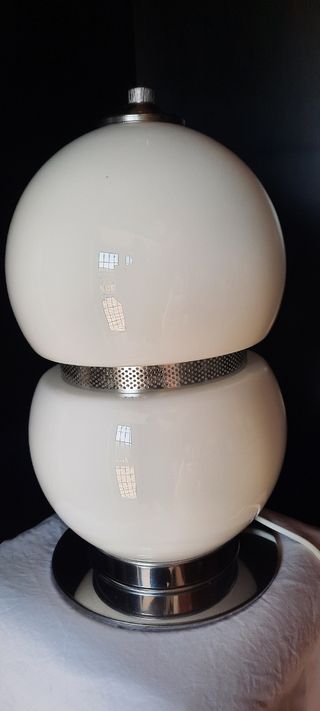 Lampada da tavolo design moderno