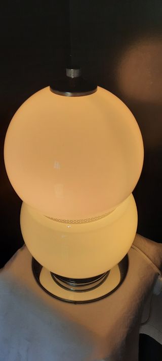 Lampada da tavolo design moderno