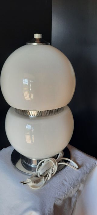 Lampada da tavolo design moderno