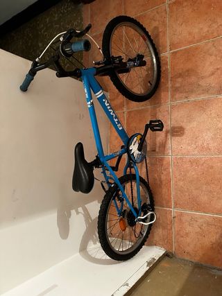 Bicicleta infantil azul
