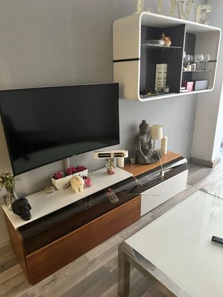 mueble bajo de salon y botellero estanteria