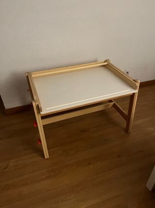 Pupitre infantil IKEA madera