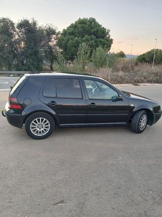 Volkswagen Golf 2002