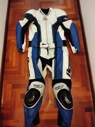 Mono Berik Talla L Blanco/Azul/Negro