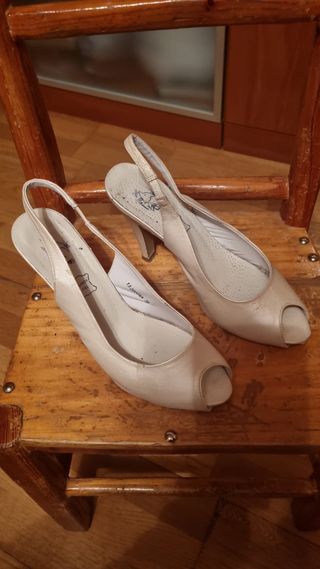 Zapatos blancos peep toe talla 38