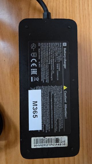 Cargador Patinete Eléctrico Xiaomi