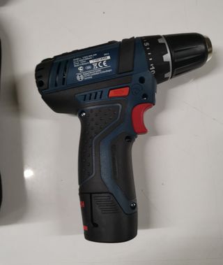 Taladro Bosch 12V con cargador y batería