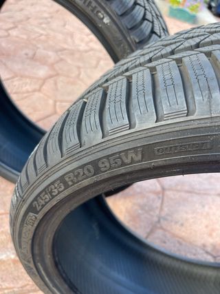 Neumáticos Kumho 245/35 R20