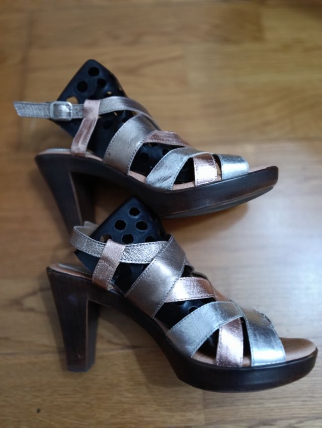 Sandalias de piel tacón 37