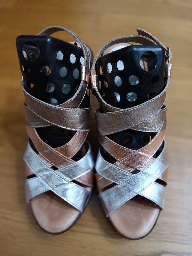 Sandalias de piel tacón 37