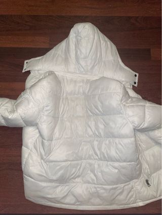 Chaqueta Moncler Blanca con Capucha