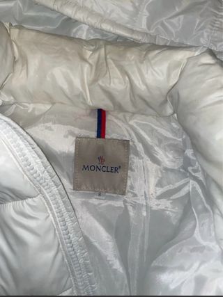 Chaqueta Moncler Blanca con Capucha
