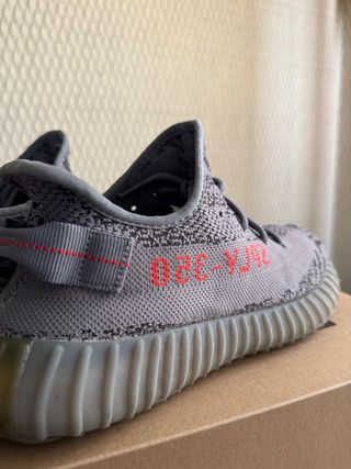 Yeezy Boost 350 V2 