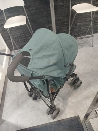 Carrito de paseo Kinderkraft  1 mes de usar