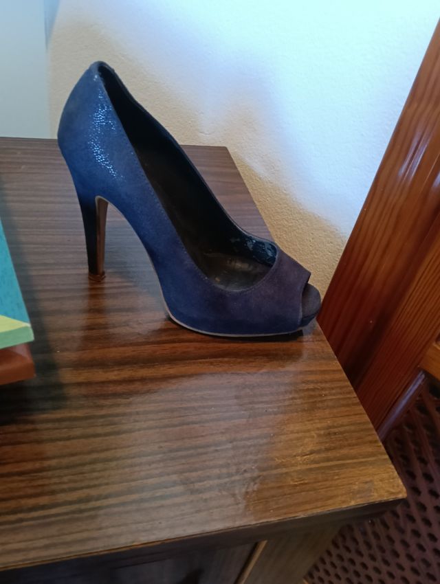 Zapatos de tacón azul