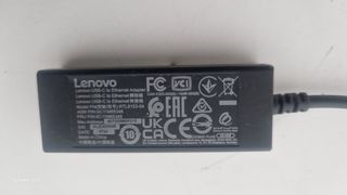 Adaptador Lenovo USB-C
