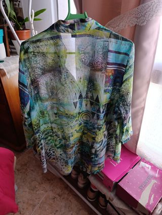 Camisa ERFO floral multicolor talla única