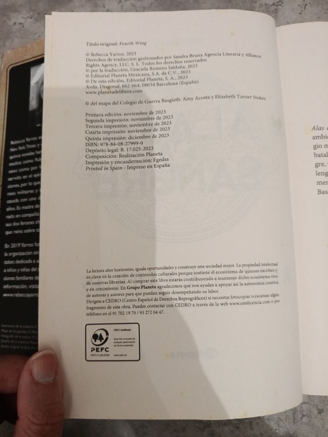 Alas de sangre (Empíreo 1)