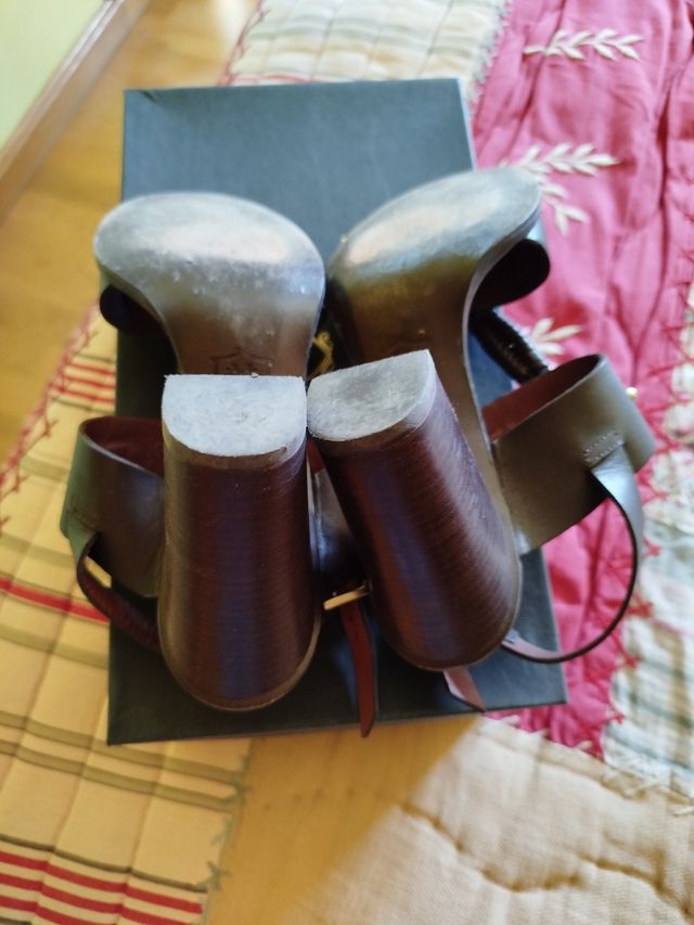 Sandalias Massimo Dutti