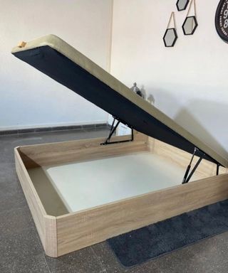 Canapé y colchón 135x190 cm